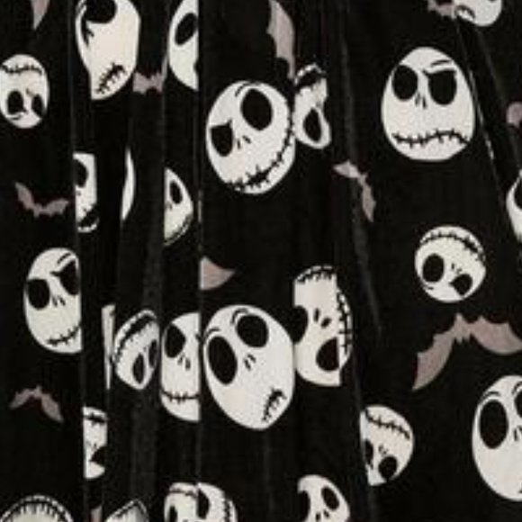 ❤️NWT VINTAGE TORRID NIGHTMARE BEFORE CHRISTMAS POCKETS VELVET COLLAR DRESS 1X - Picture 2 of 10